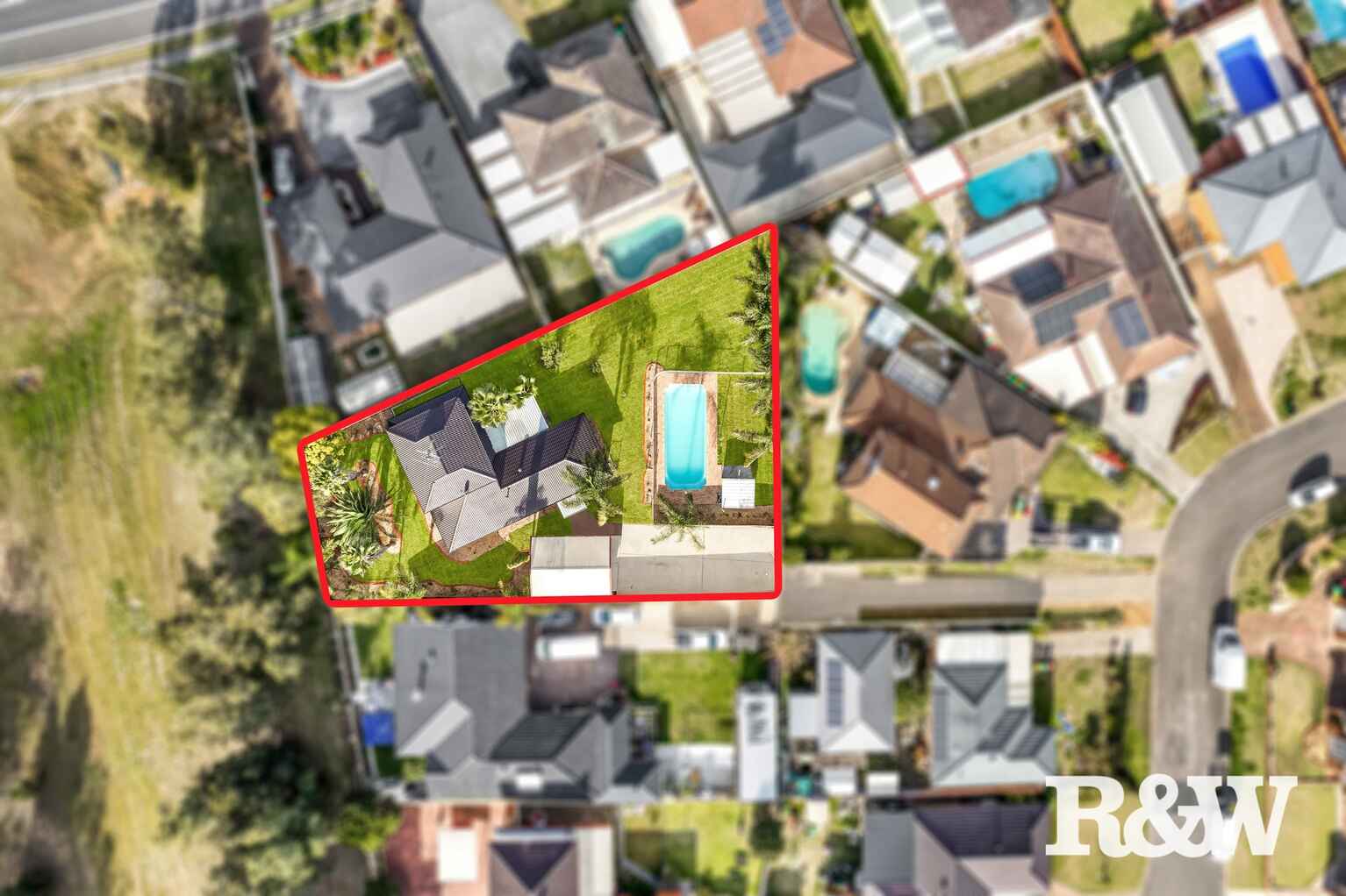 16 Avon Place St Clair 16 Avon Place St Clair