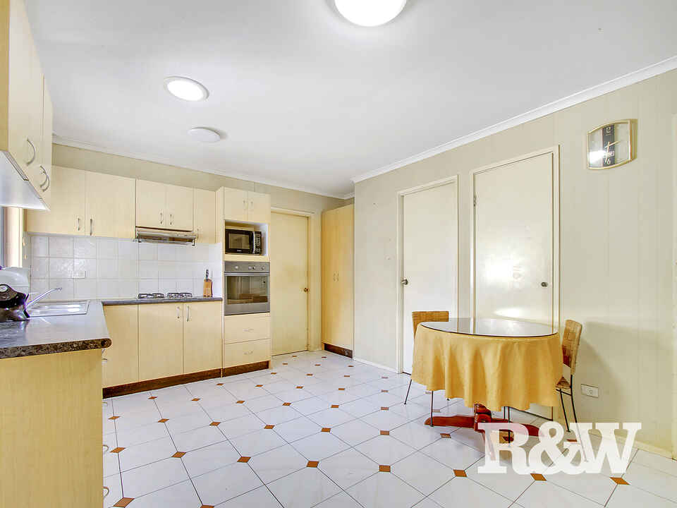 17 Madison Circuit St Clair