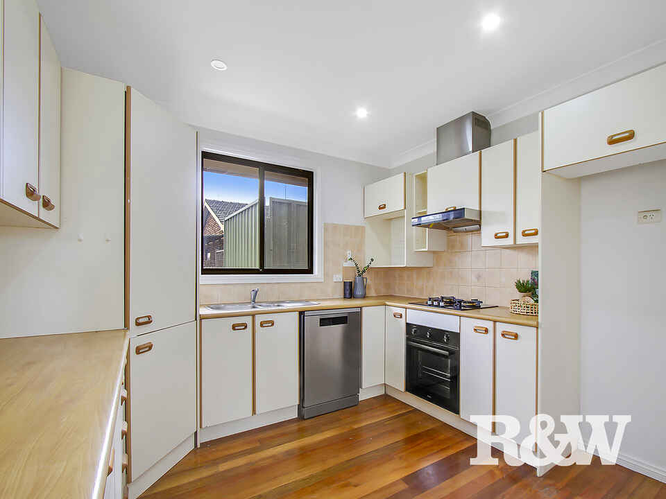 18 Caribou Close St Clair