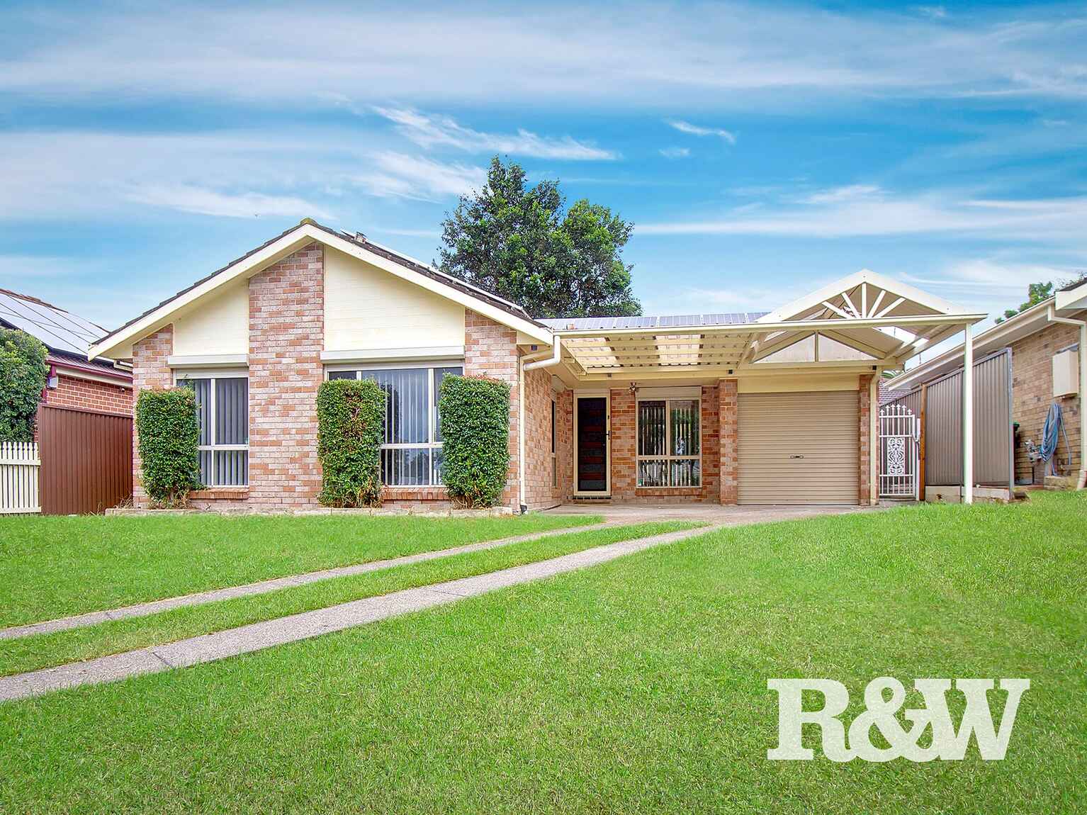 59 Explorers Way St Clair