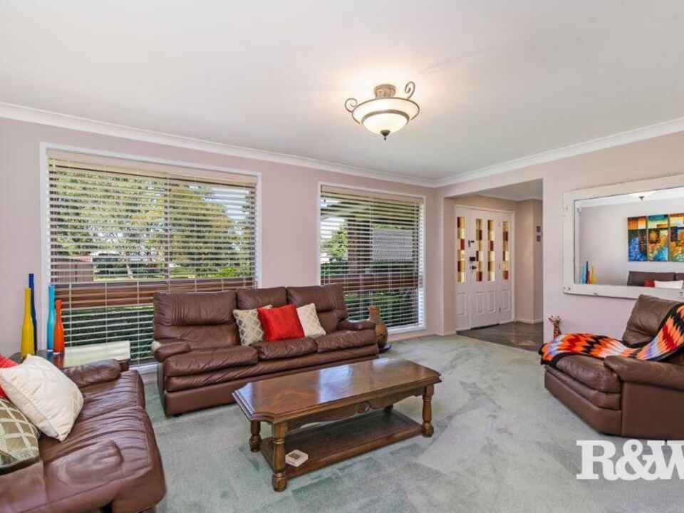 14 Mynah Close St Clair