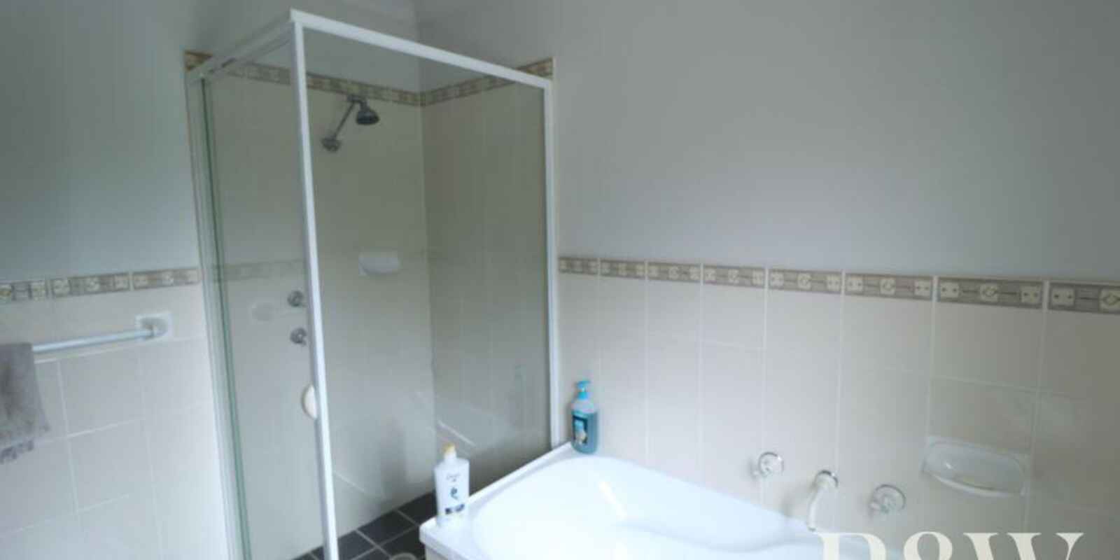 4 Seine Court St Clair