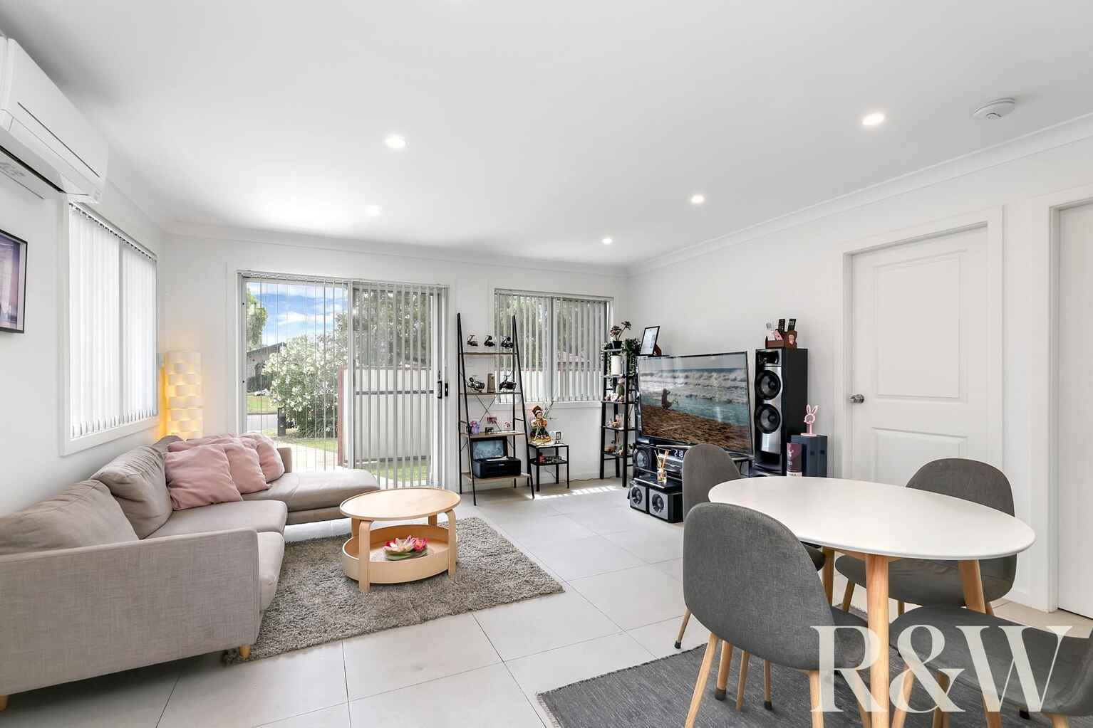 2 & 2A Francis Greenway Avenue St Clair