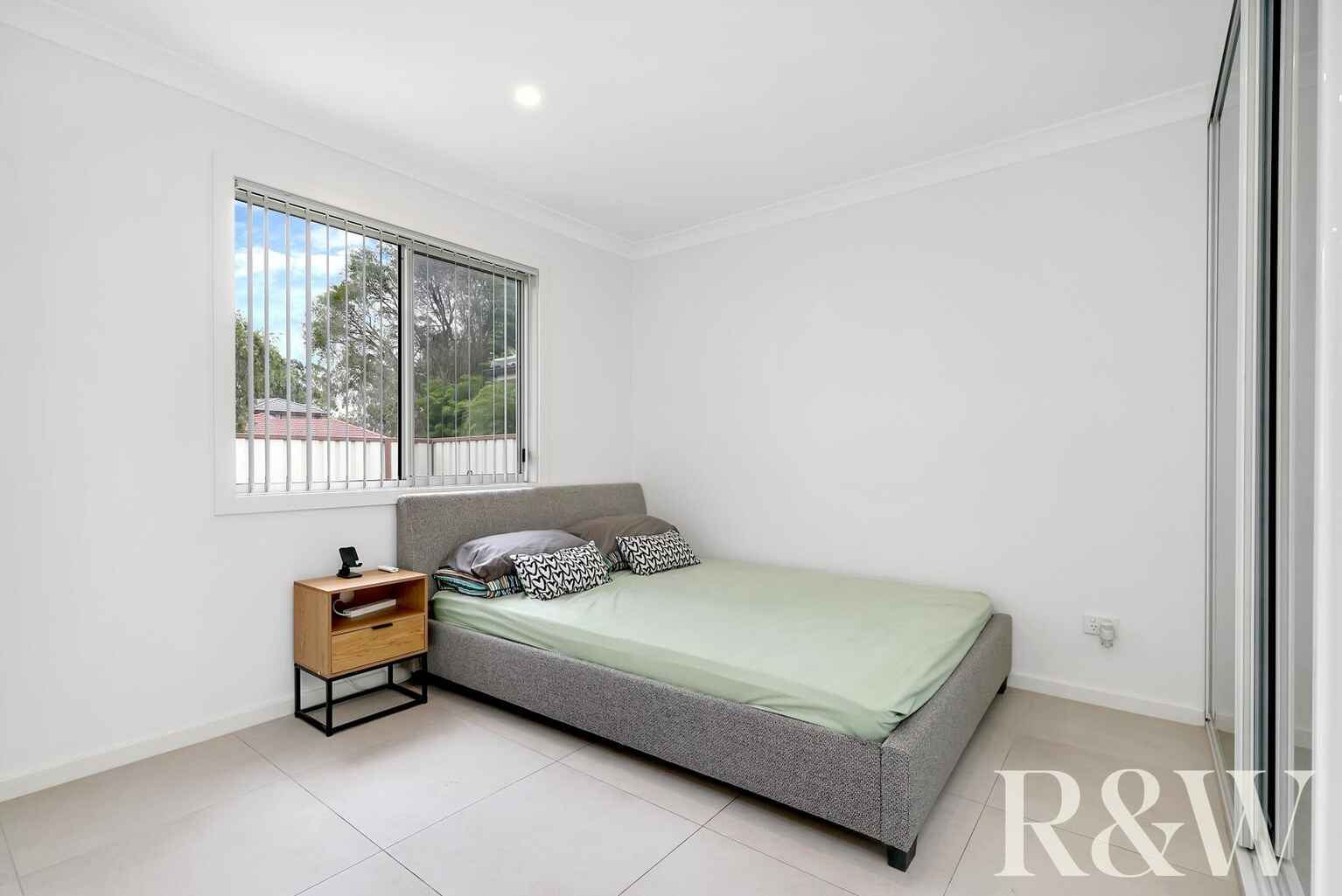 2 & 2A Francis Greenway Avenue St Clair