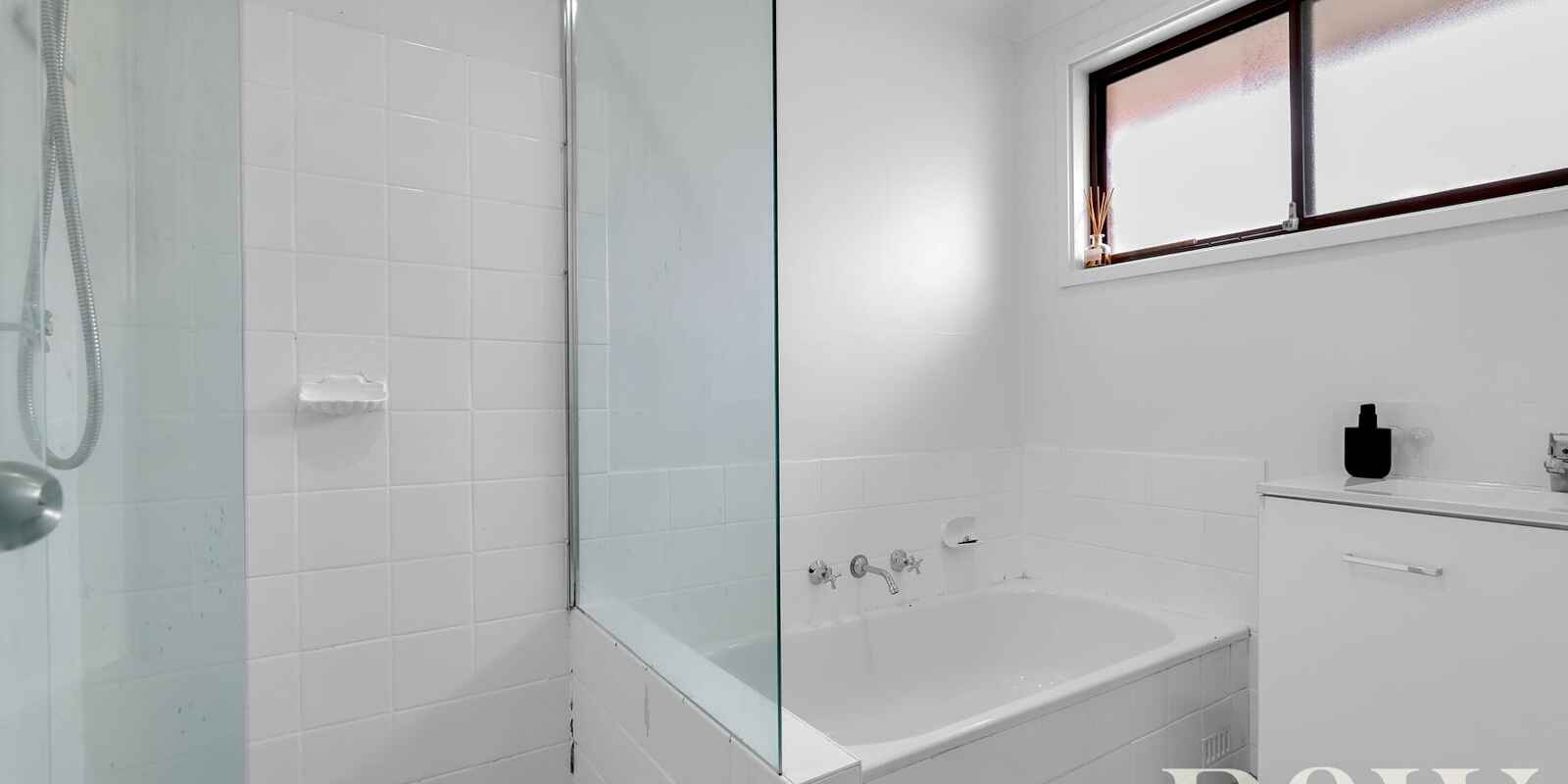 2 & 2A Francis Greenway Avenue St Clair