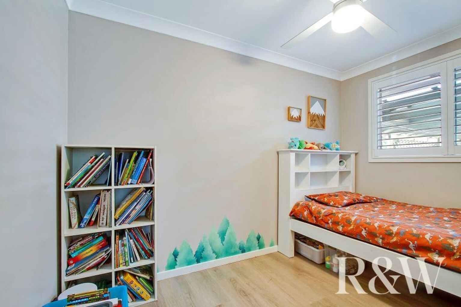 29 McCartney Crescent St Clair