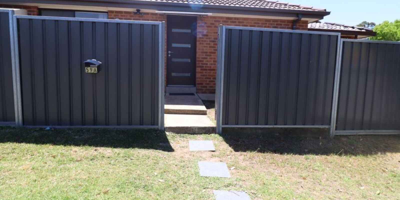 59A Cook Parade St Clair