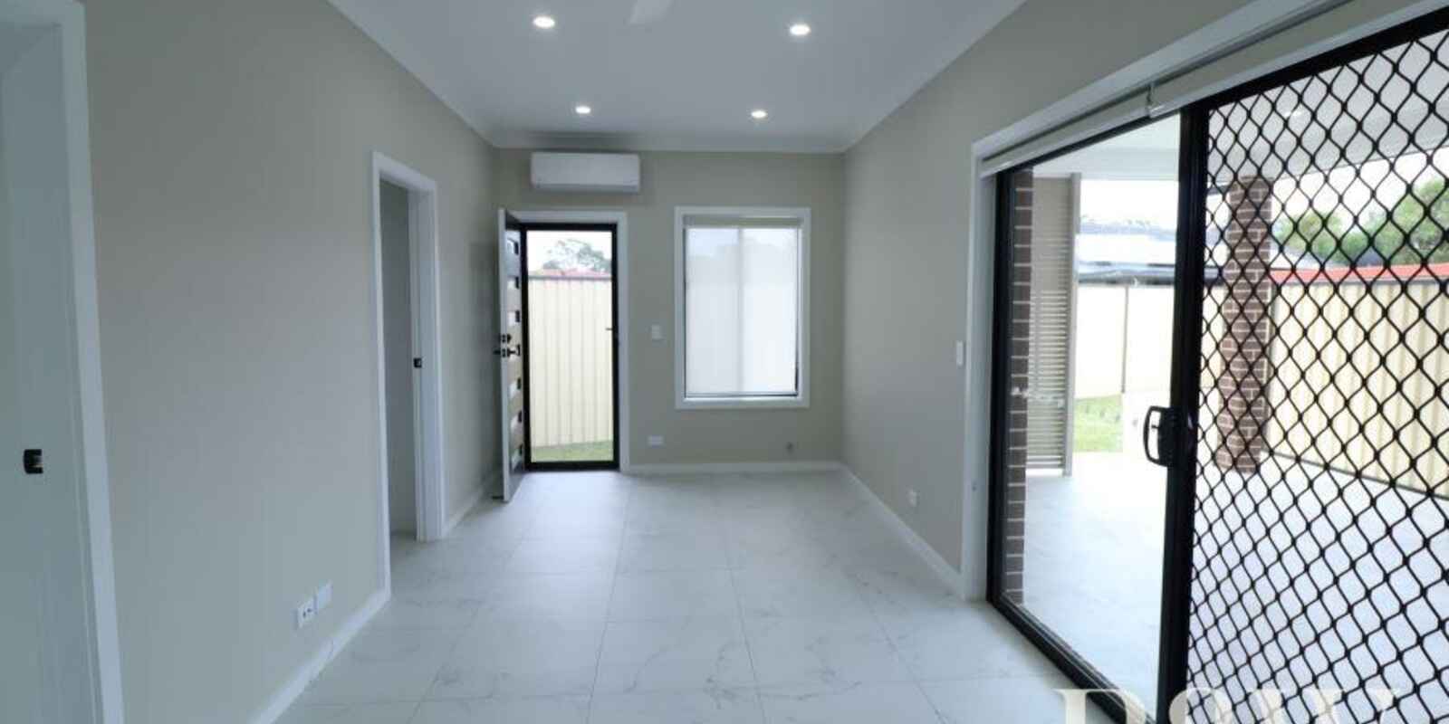 4A Madison Circuit St Clair