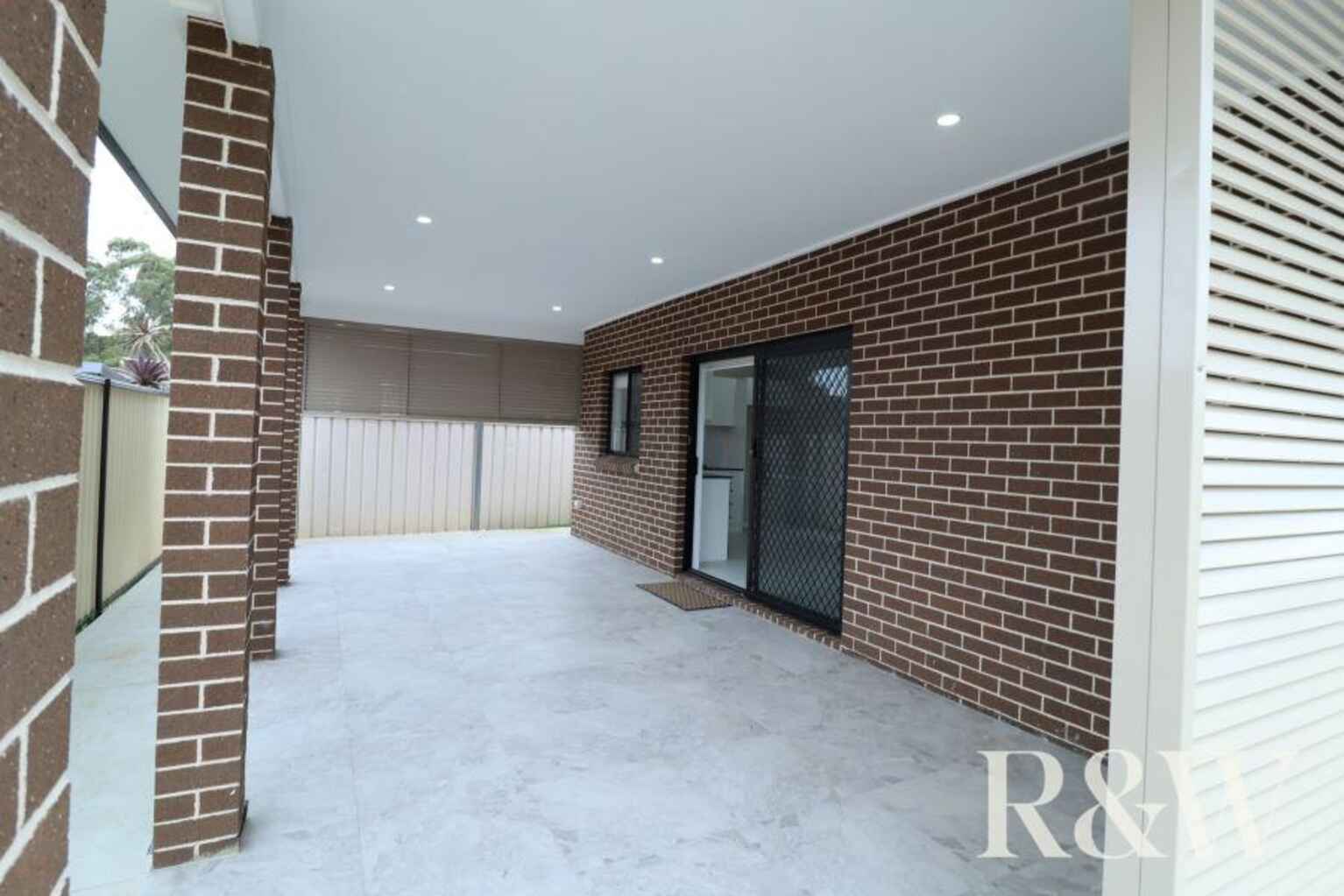 4A Madison Circuit St Clair