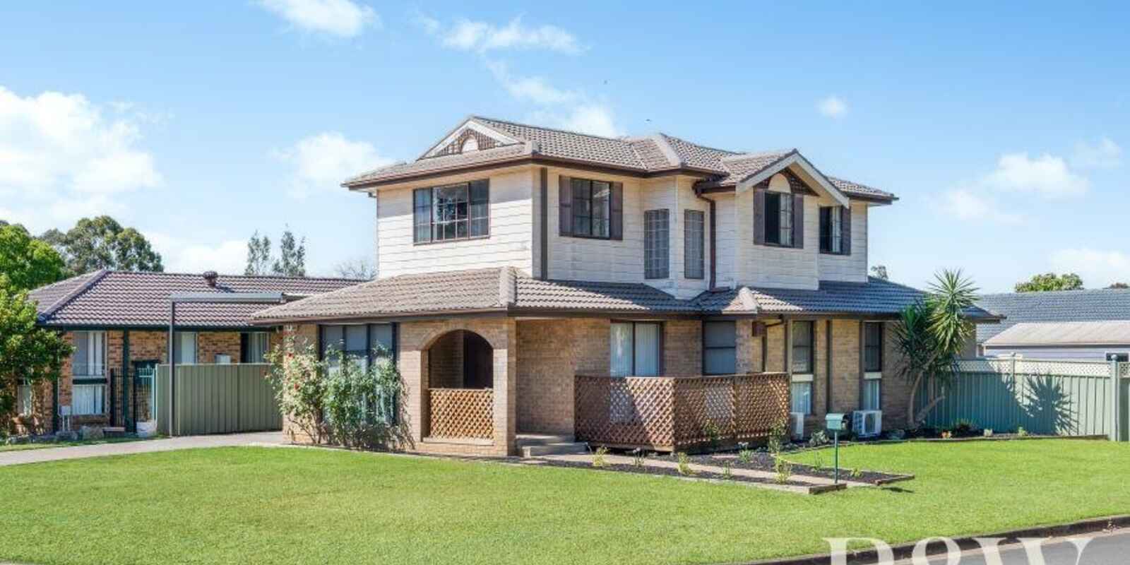 15 Daniel Parade St Clair