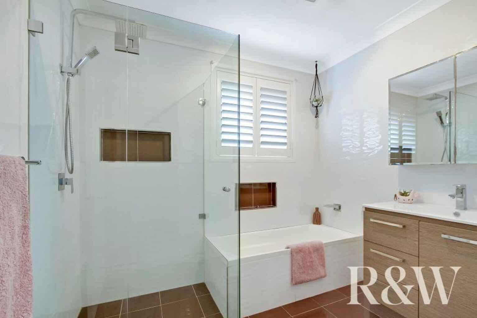 13 McIntyre Avenue St Clair