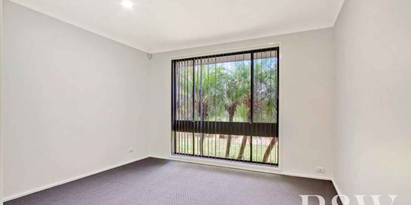 2 Francis Greenway Avenue St Clair