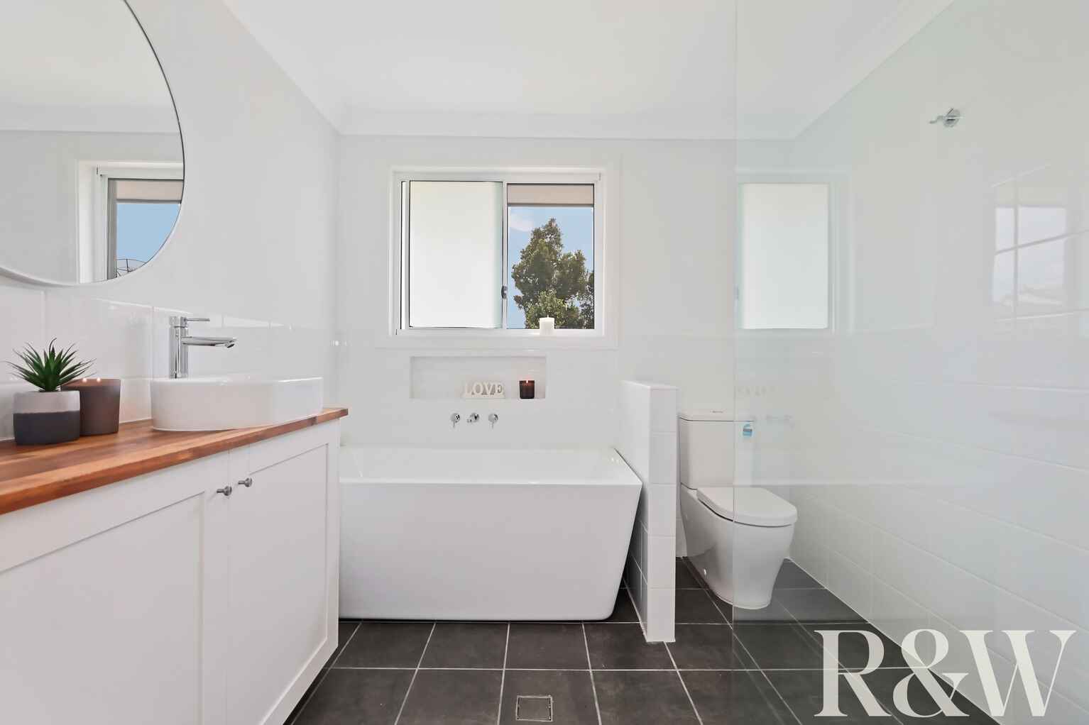 13 & 13A Warrenton Street St Clair