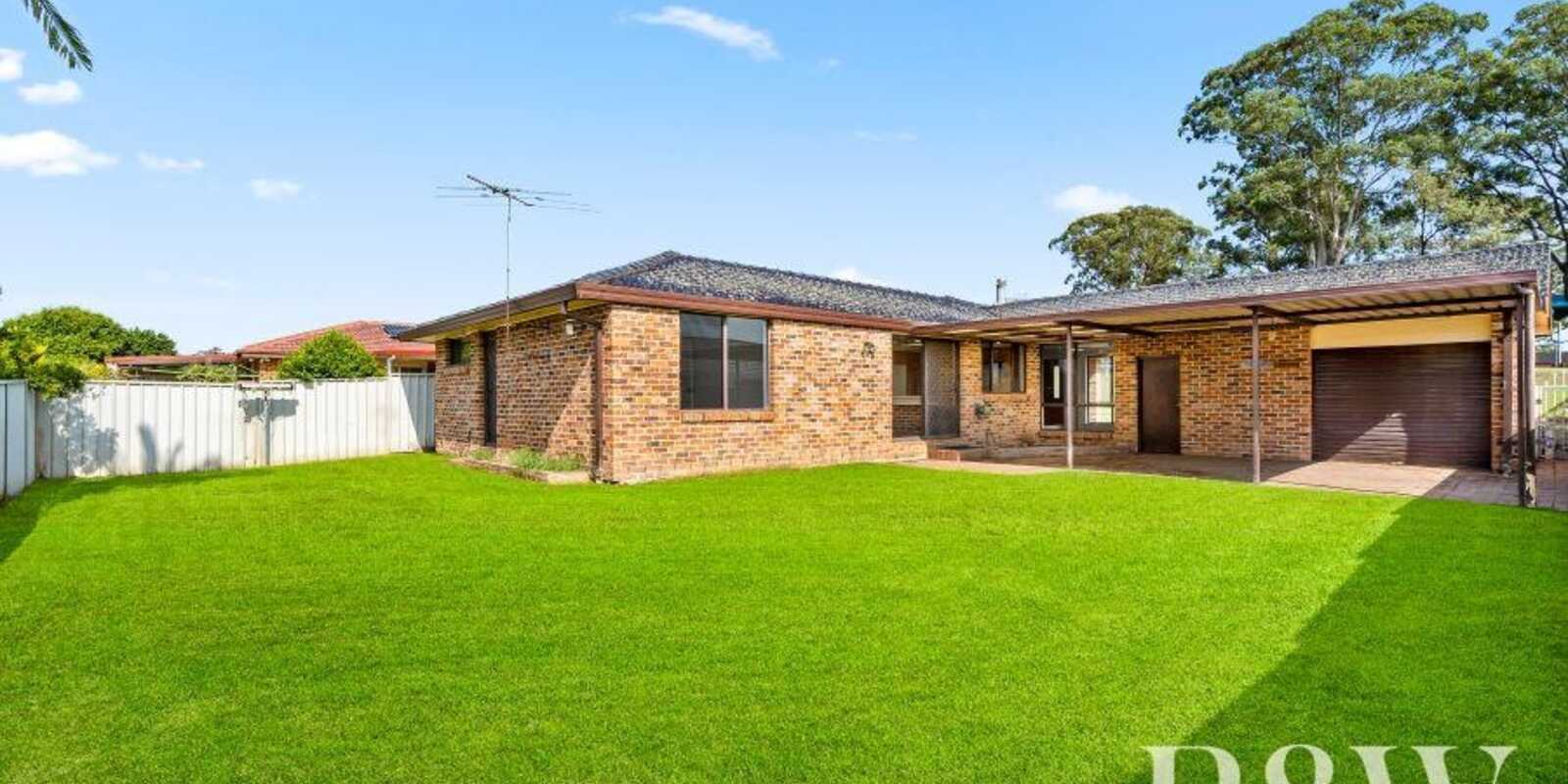 24 Fantail Crescent Erskine Park