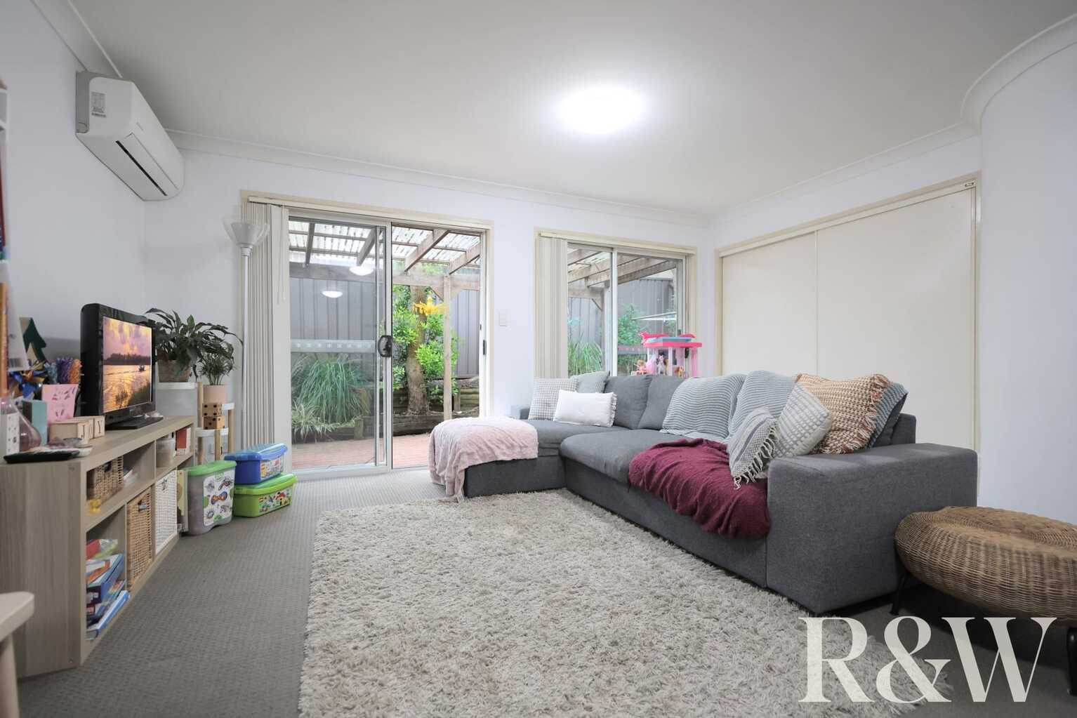 9/37 Binalong Road Pendle Hill