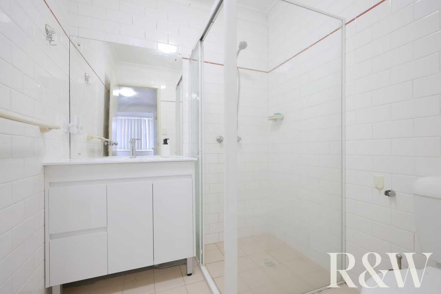 9/37 Binalong Road Pendle Hill