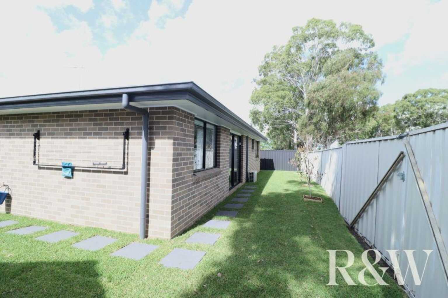9A Tinarra Crescent Erskine Park