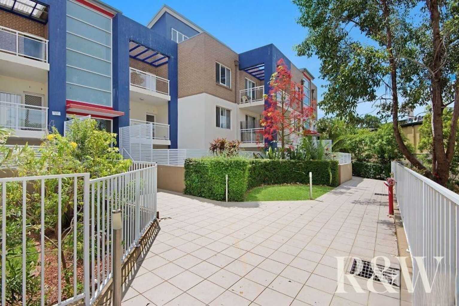 47/2-12 Civic Avenue Pendle Hill