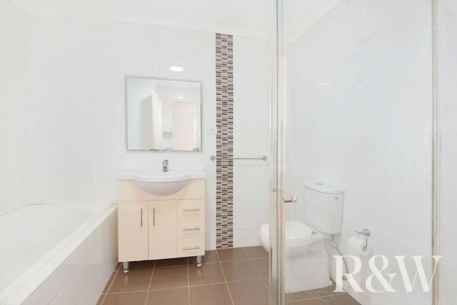 47/2-12 Civic Avenue Pendle Hill