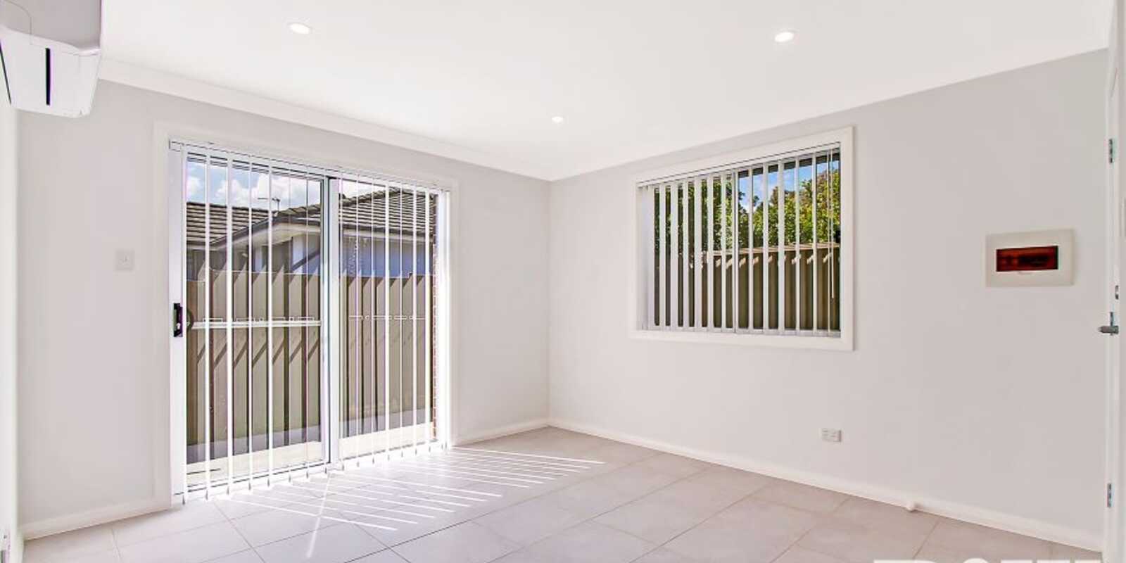 16A Mynah Close St Clair