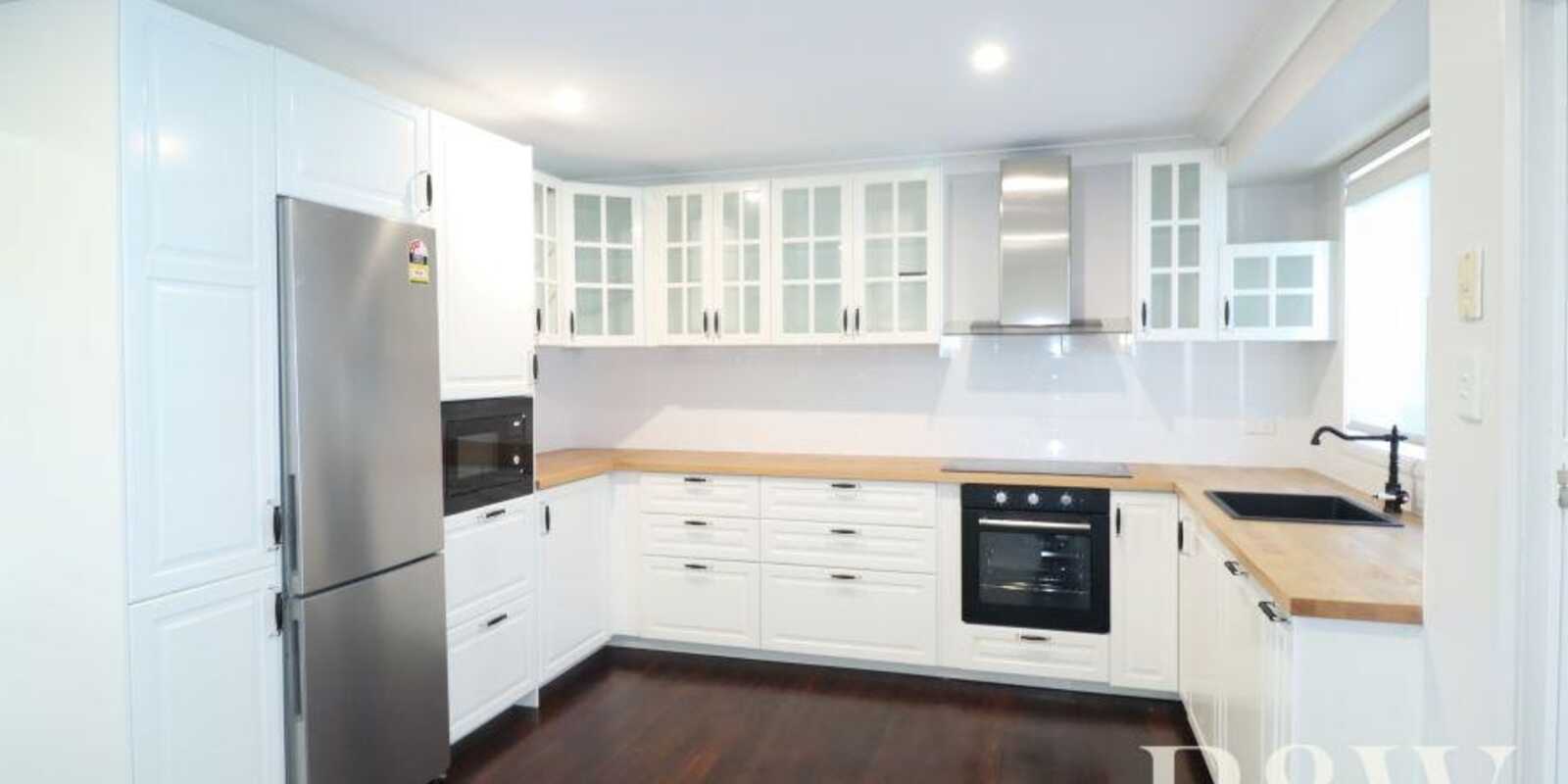 8 Nightmist Grove St Clair