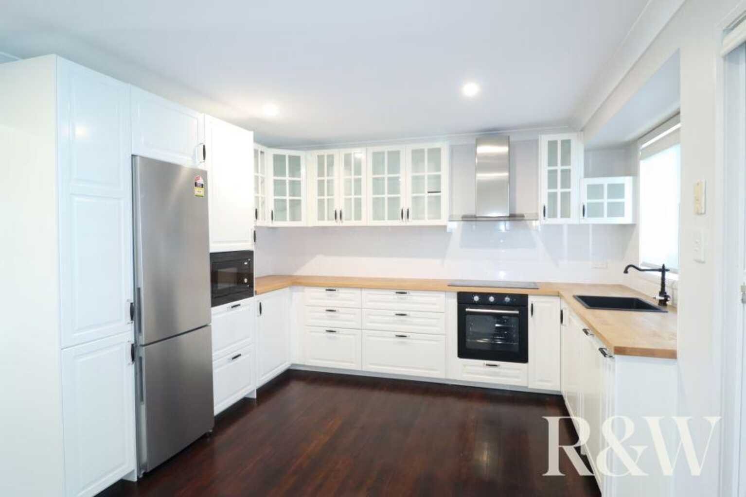 8 Nightmist Grove St Clair