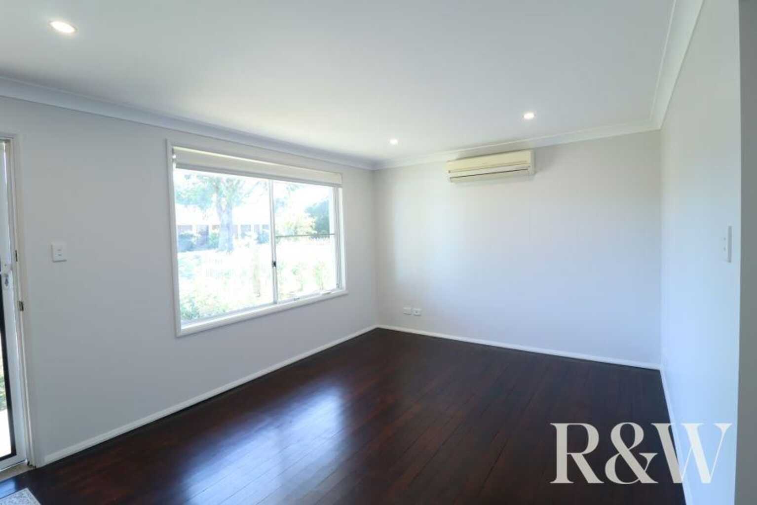 8 Nightmist Grove St Clair