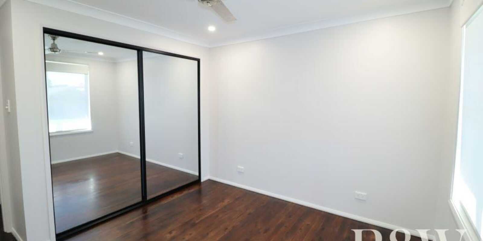 8 Nightmist Grove St Clair