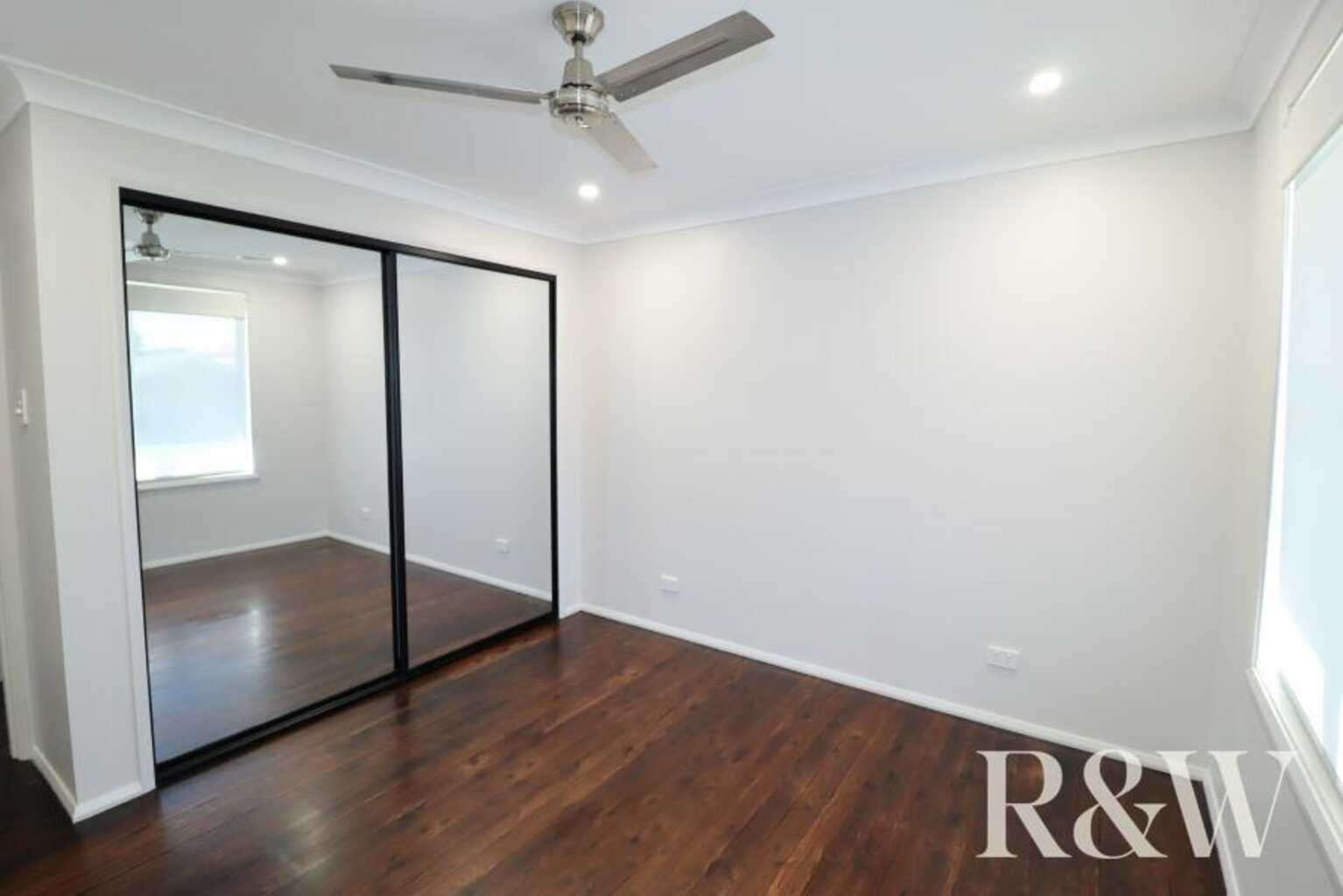 8 Nightmist Grove St Clair