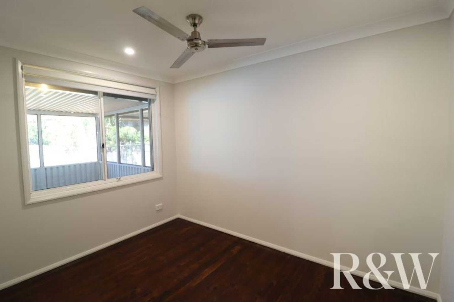 8 Nightmist Grove St Clair