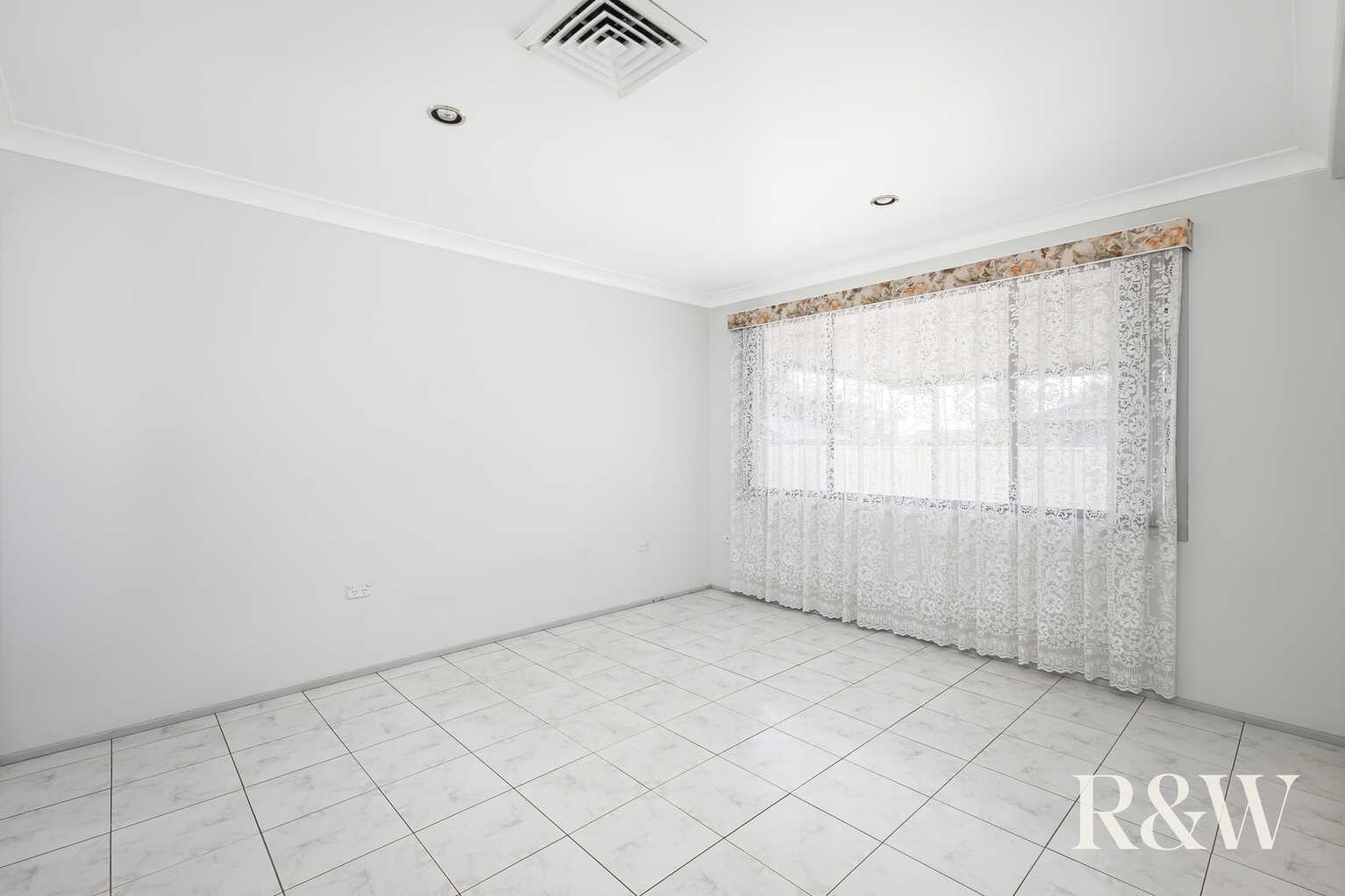 40 Peppertree Drive Erskine Park 40 Peppertree Drive Erskine Park