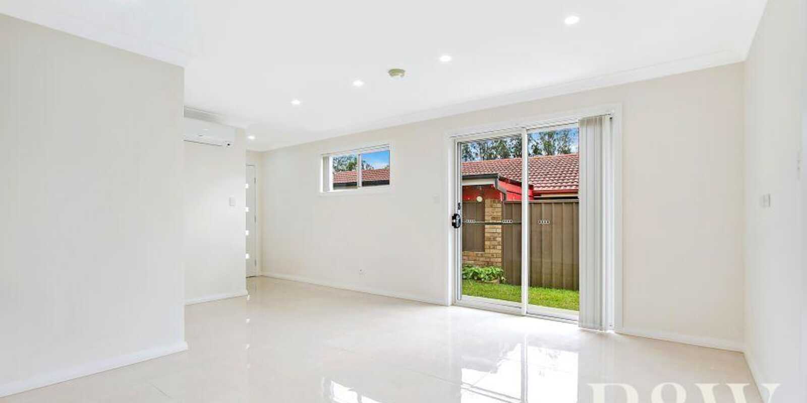 7A Hay Close St Clair