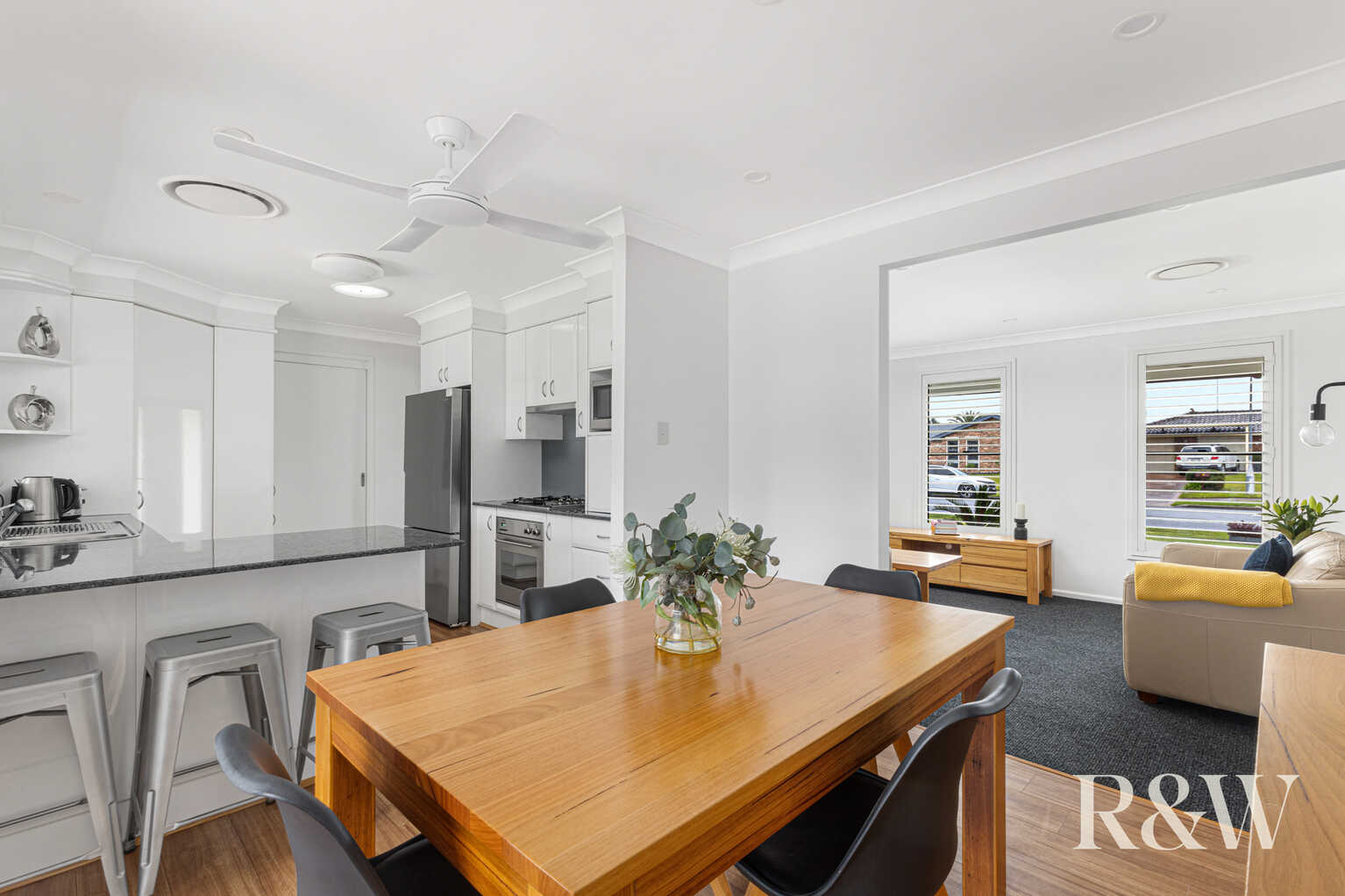 44 Endeavour Avenue St Clair