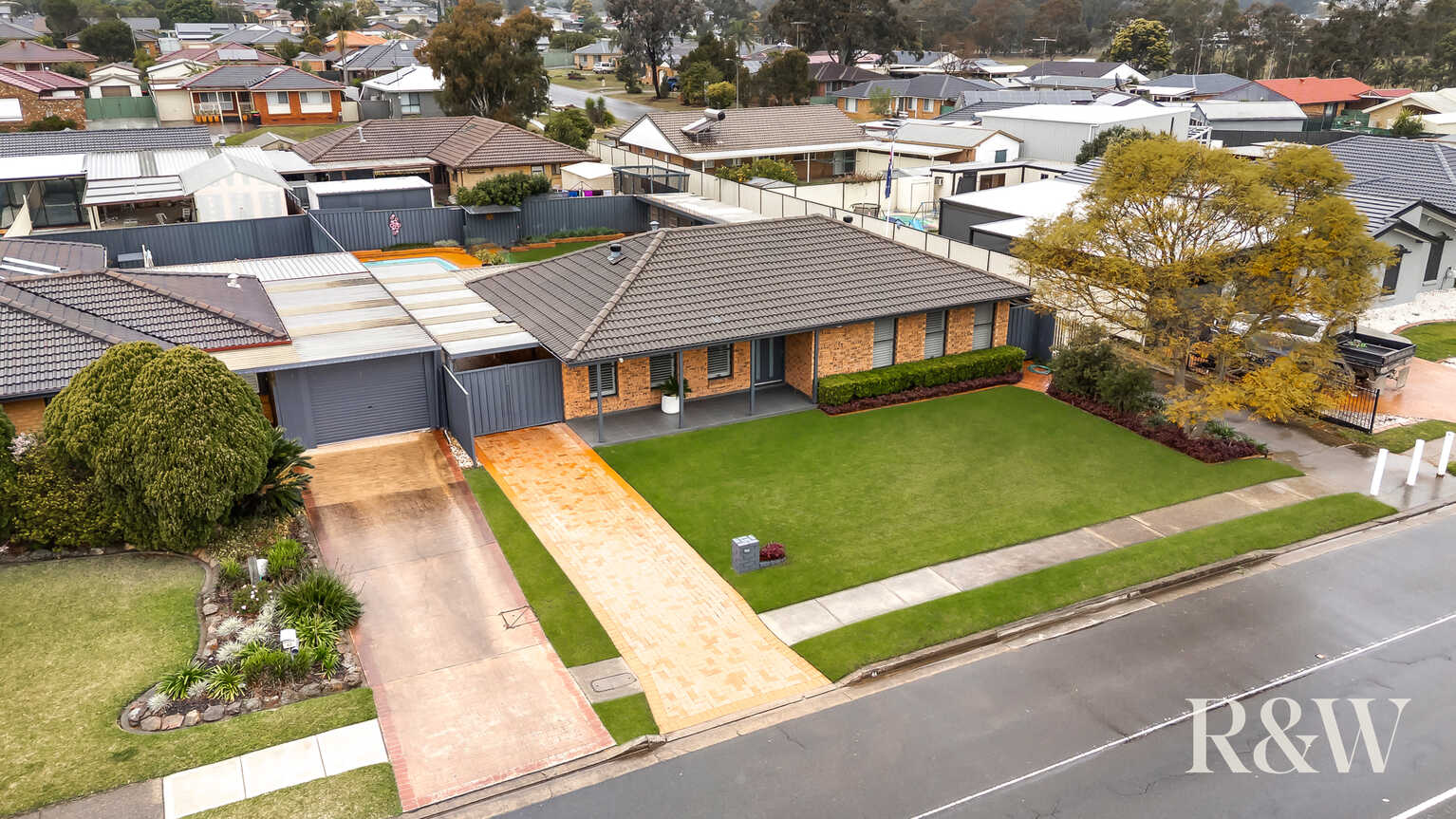 44 Endeavour Avenue St Clair