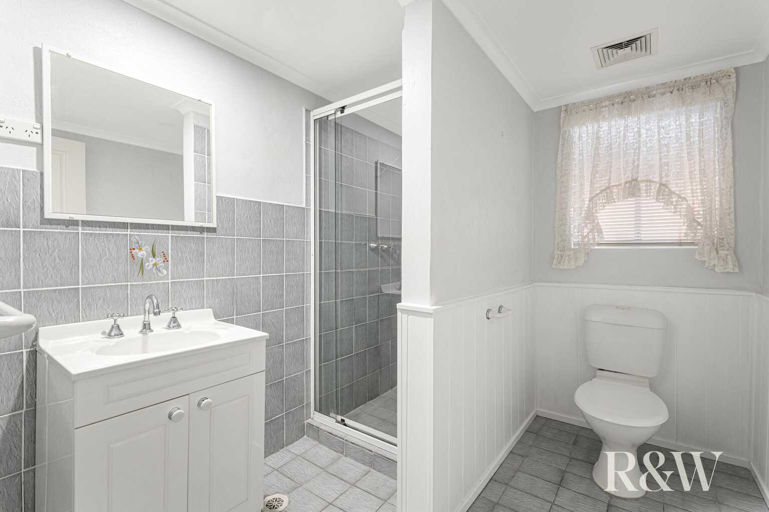 3 Caribou Close St Clair 3 Caribou Close St Clair
