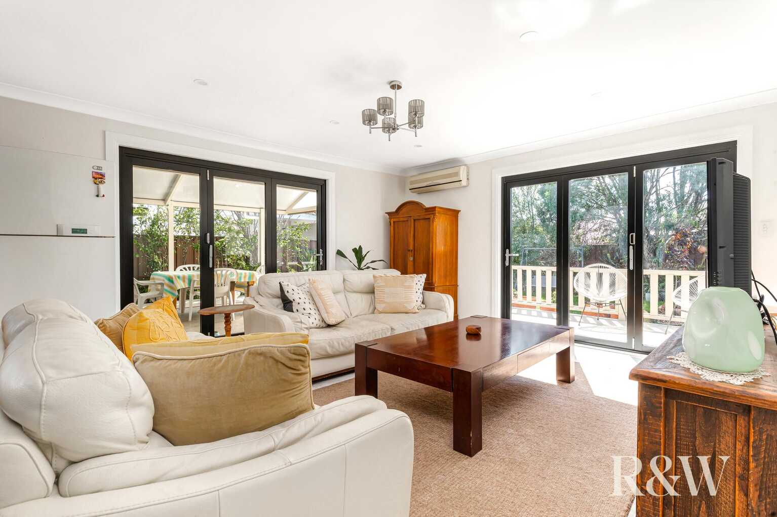 19 Rotorua Road St Clair 19 Rotorua Road St Clair