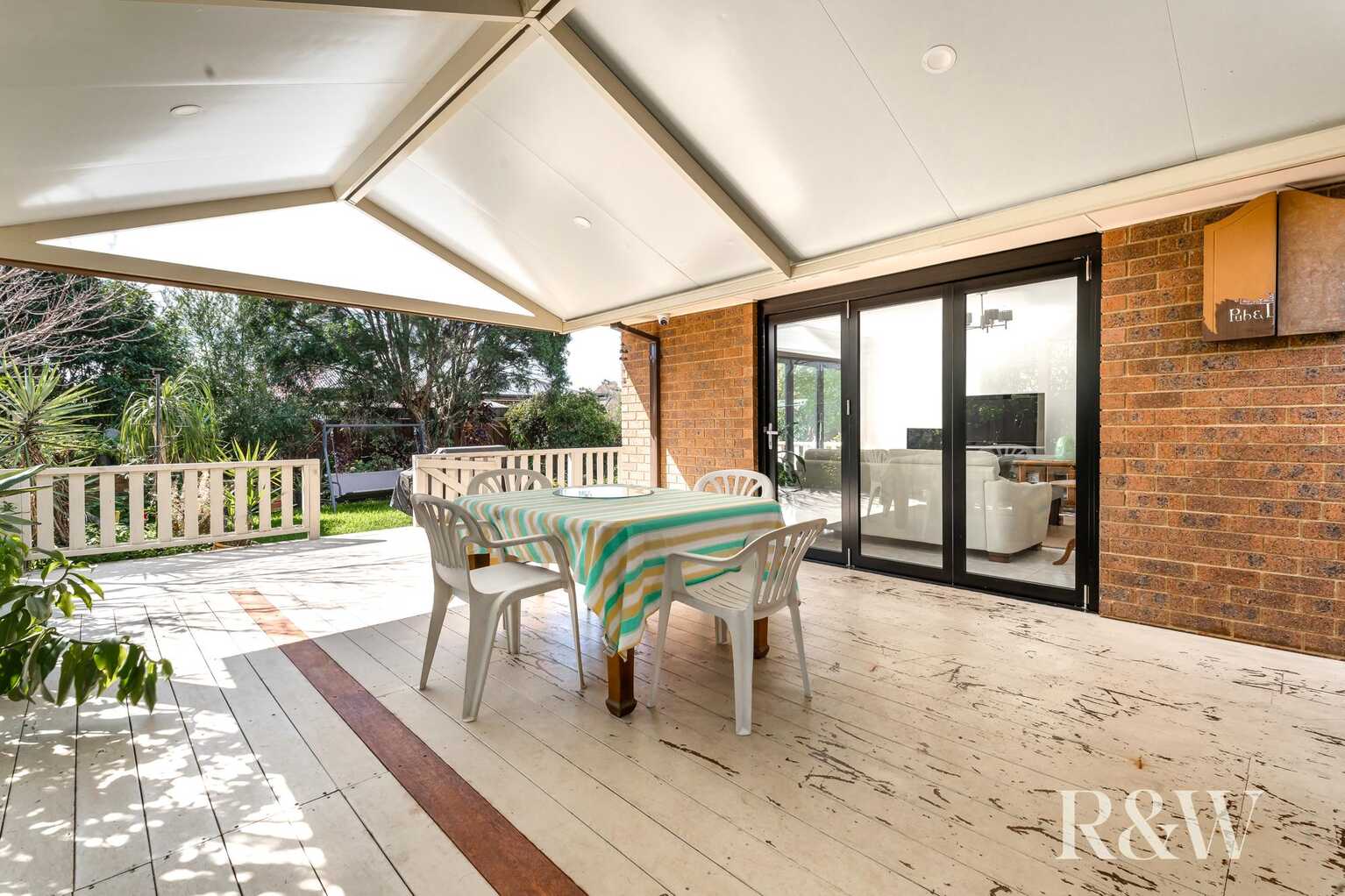 19 Rotorua Road St Clair 19 Rotorua Road St Clair