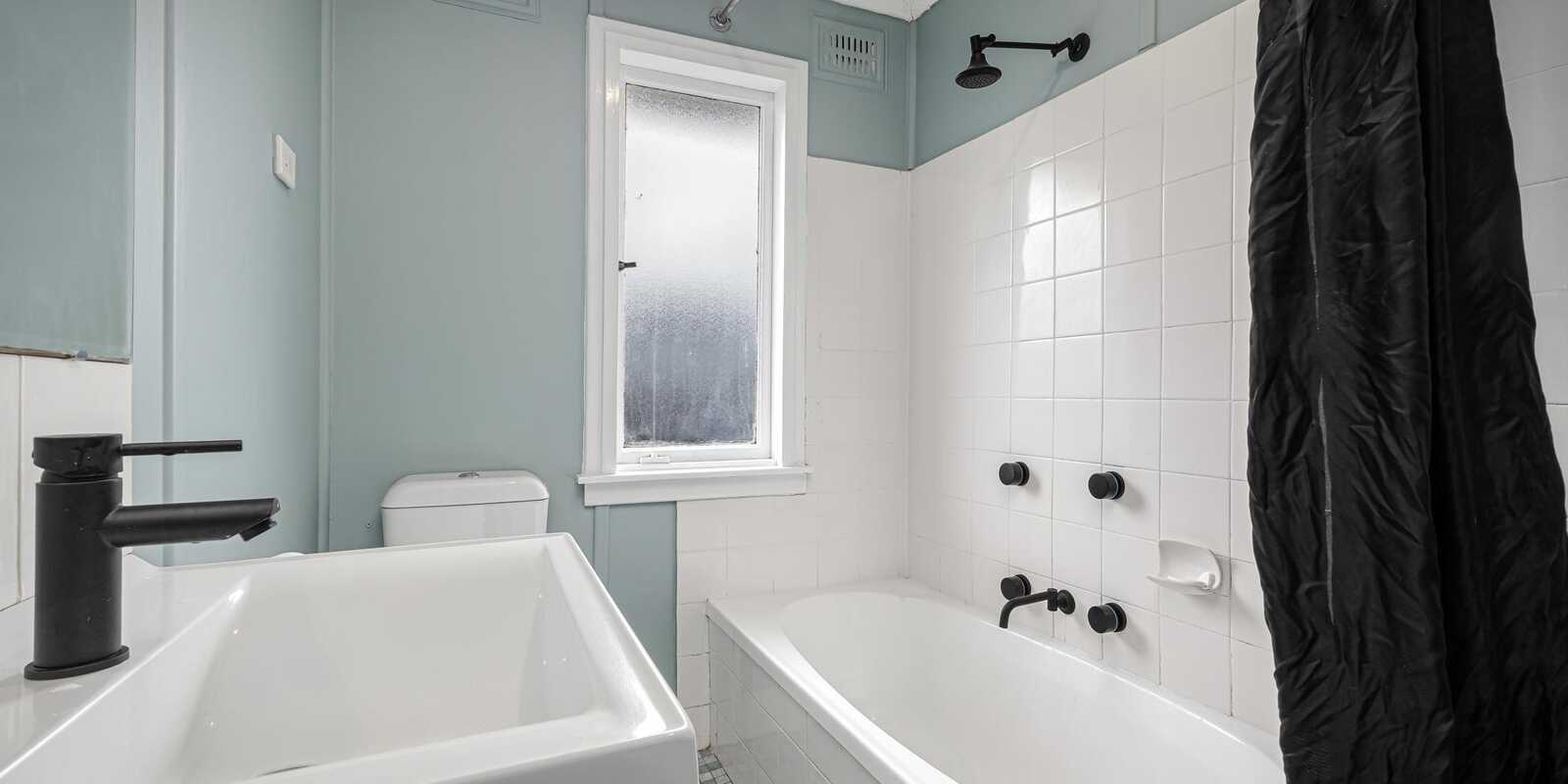27 & 27A Ellsworth Drive Tregear