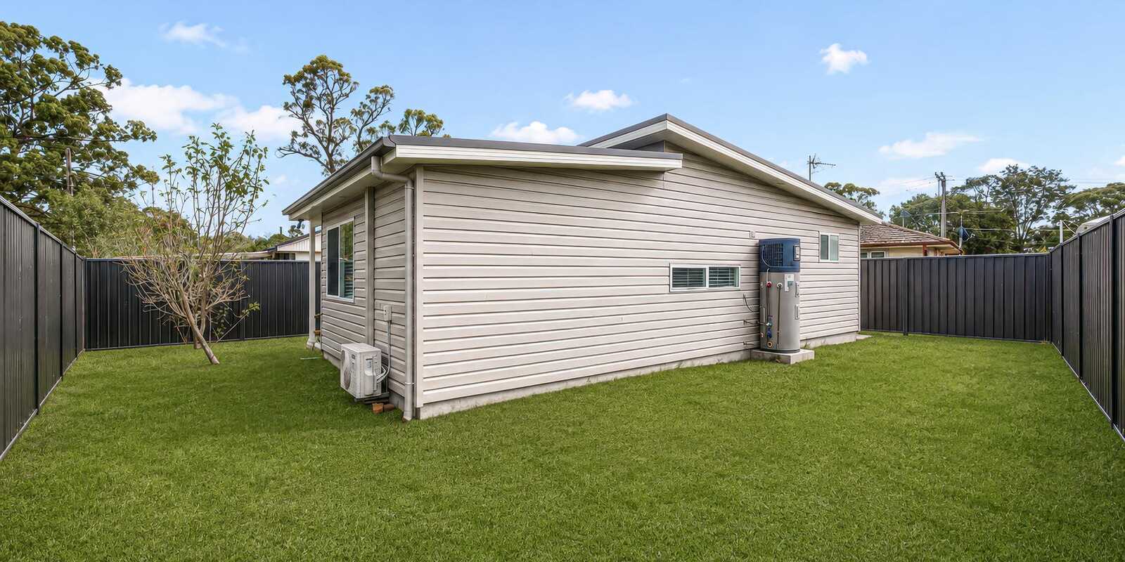27 & 27A Ellsworth Drive Tregear