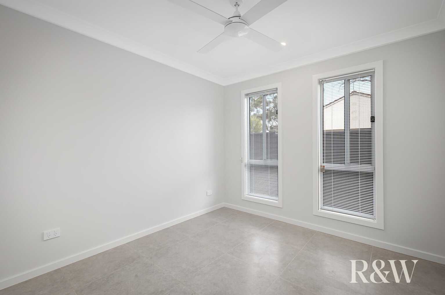 27 & 27A Ellsworth Drive Tregear