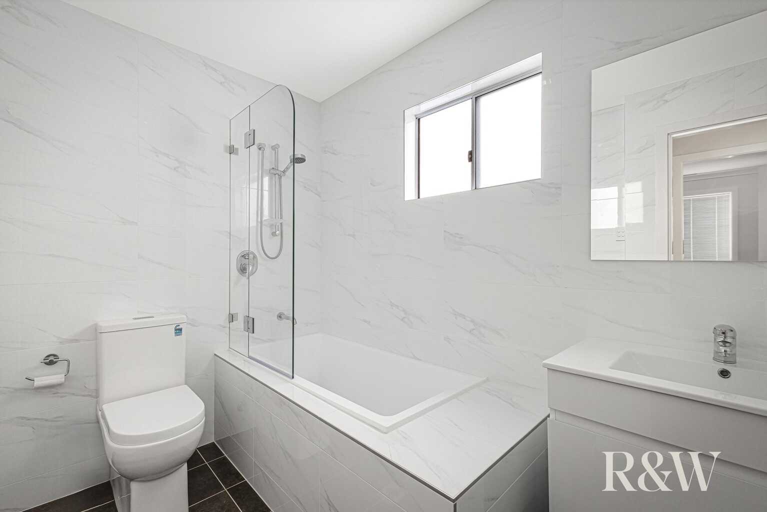 27 & 27A Ellsworth Drive Tregear