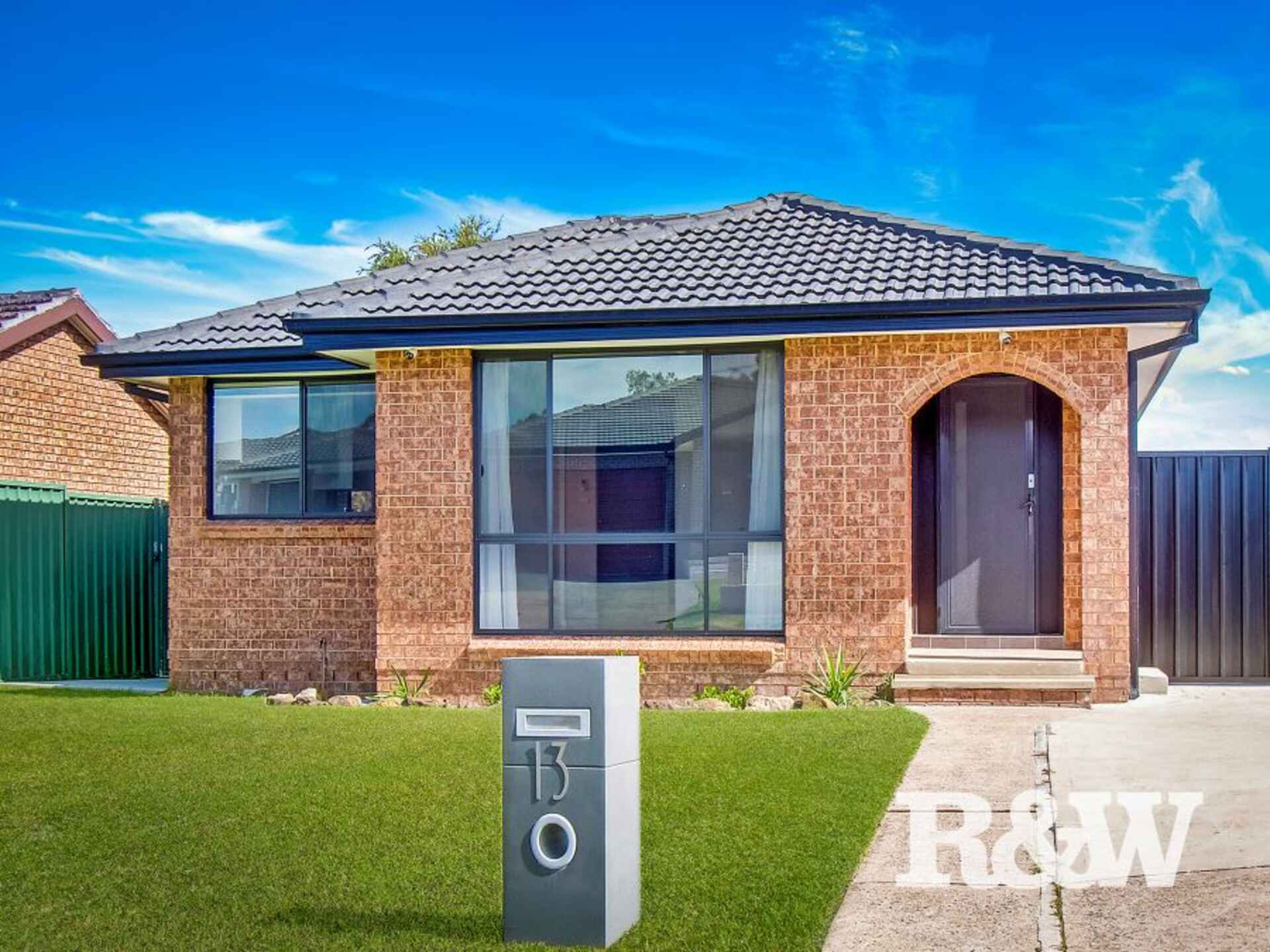 13 Kala Cct, St Clair