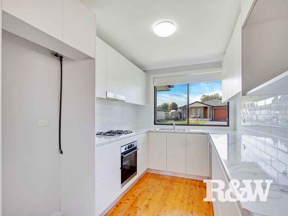 13 Kala Cct, St Clair