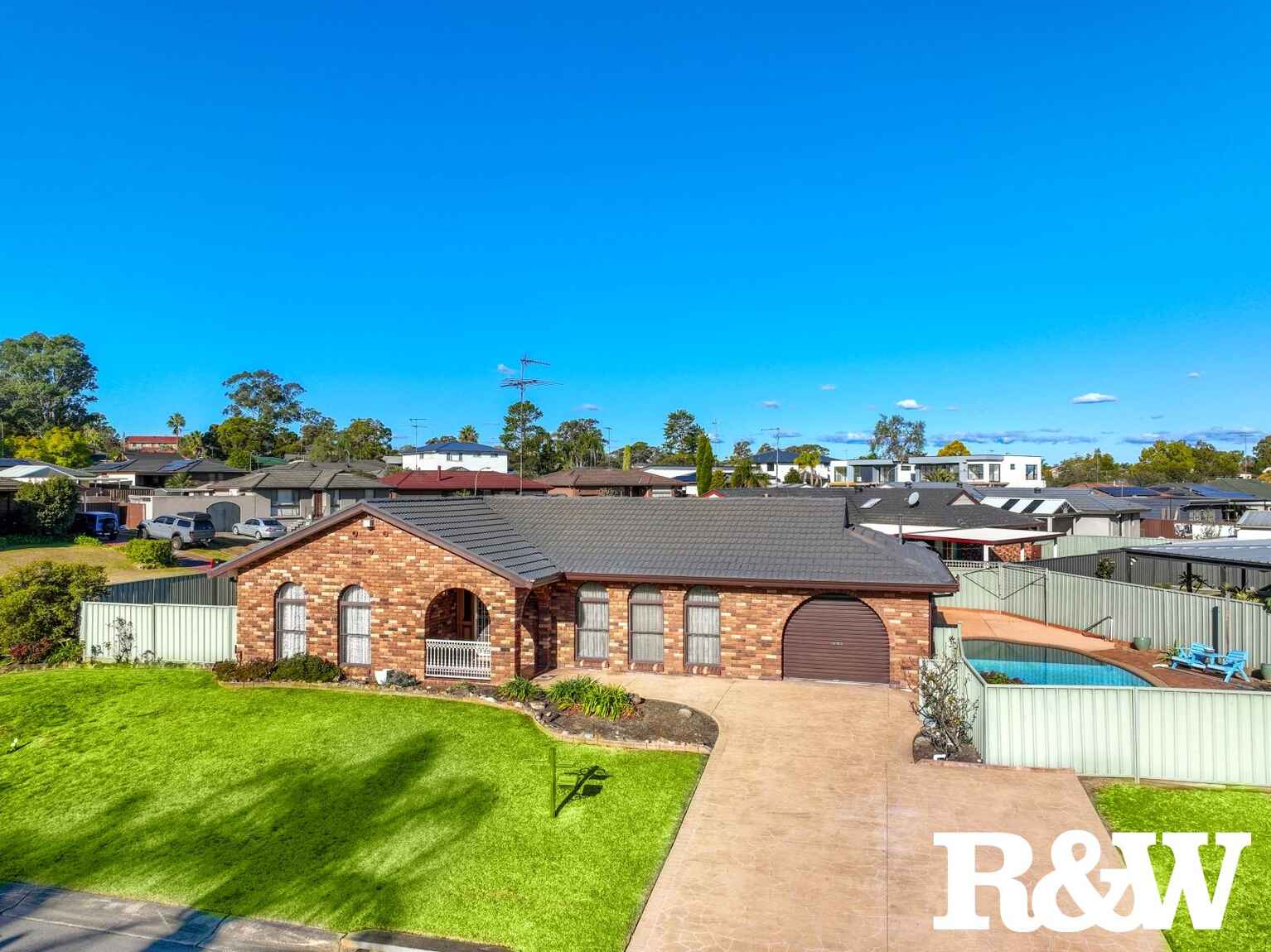 1 Tulip Place St Clair