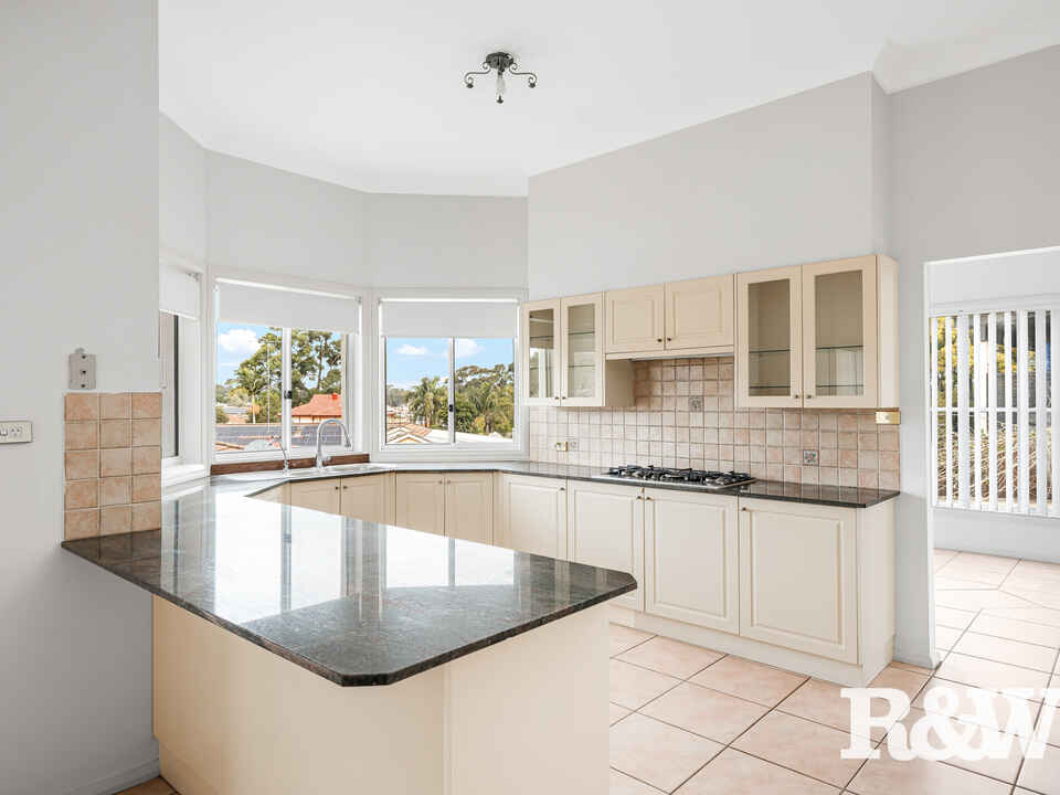 27 Explorers Way St Clair