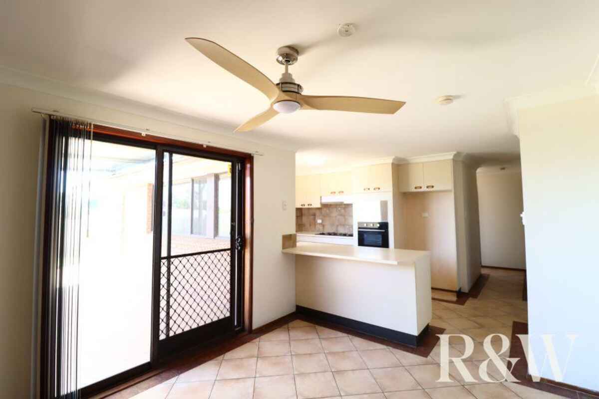 51 Coonawarra Drive St Clair