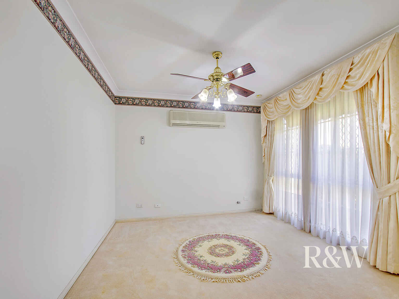 5 Shamrock Court St Clair