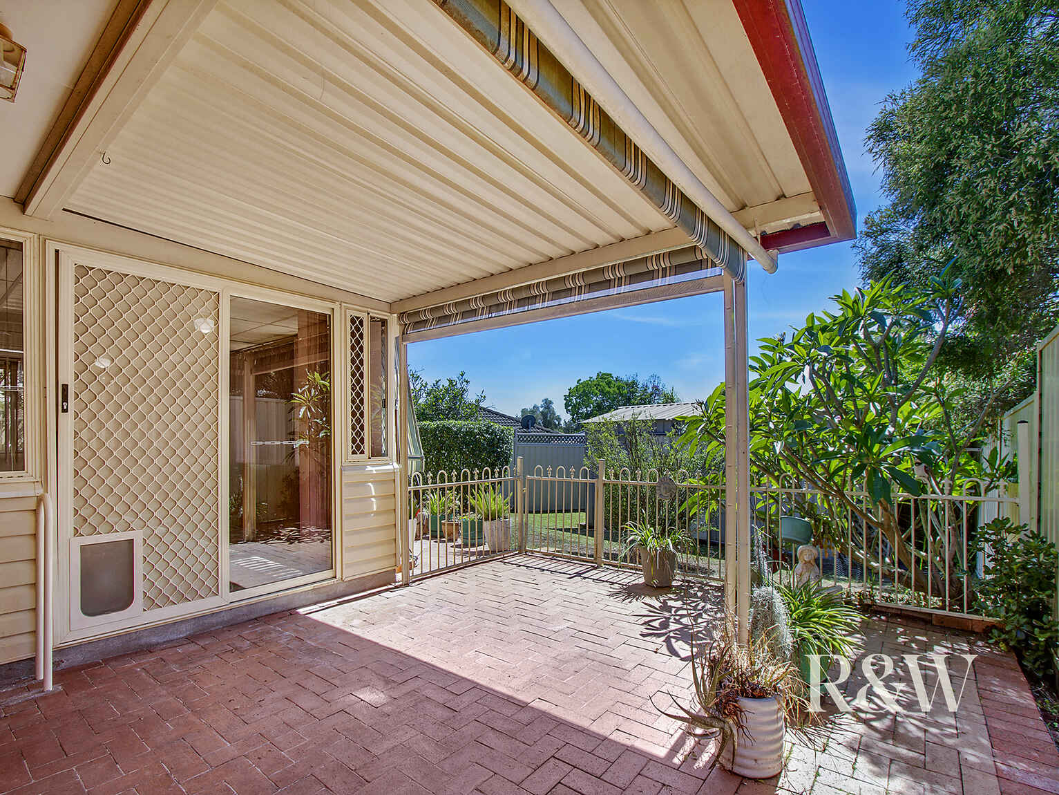 5 Shamrock Court St Clair