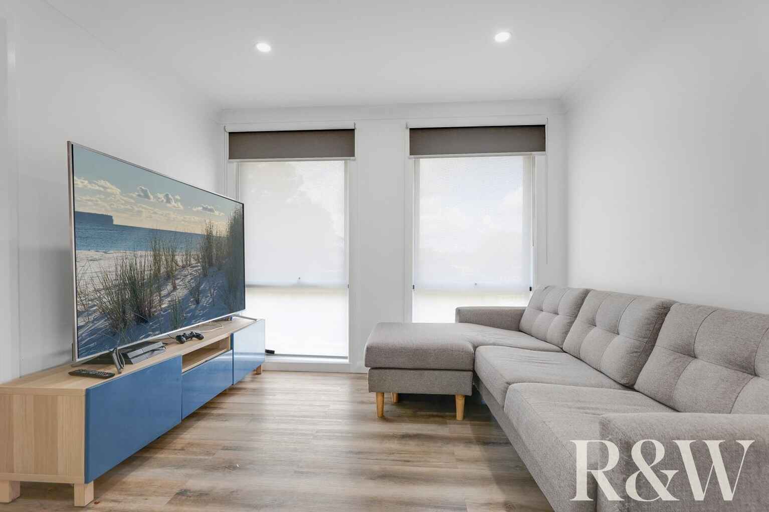 1 & 1A Chrisalex Place St Clair 1 & 1A Chrisalex Place St Clair