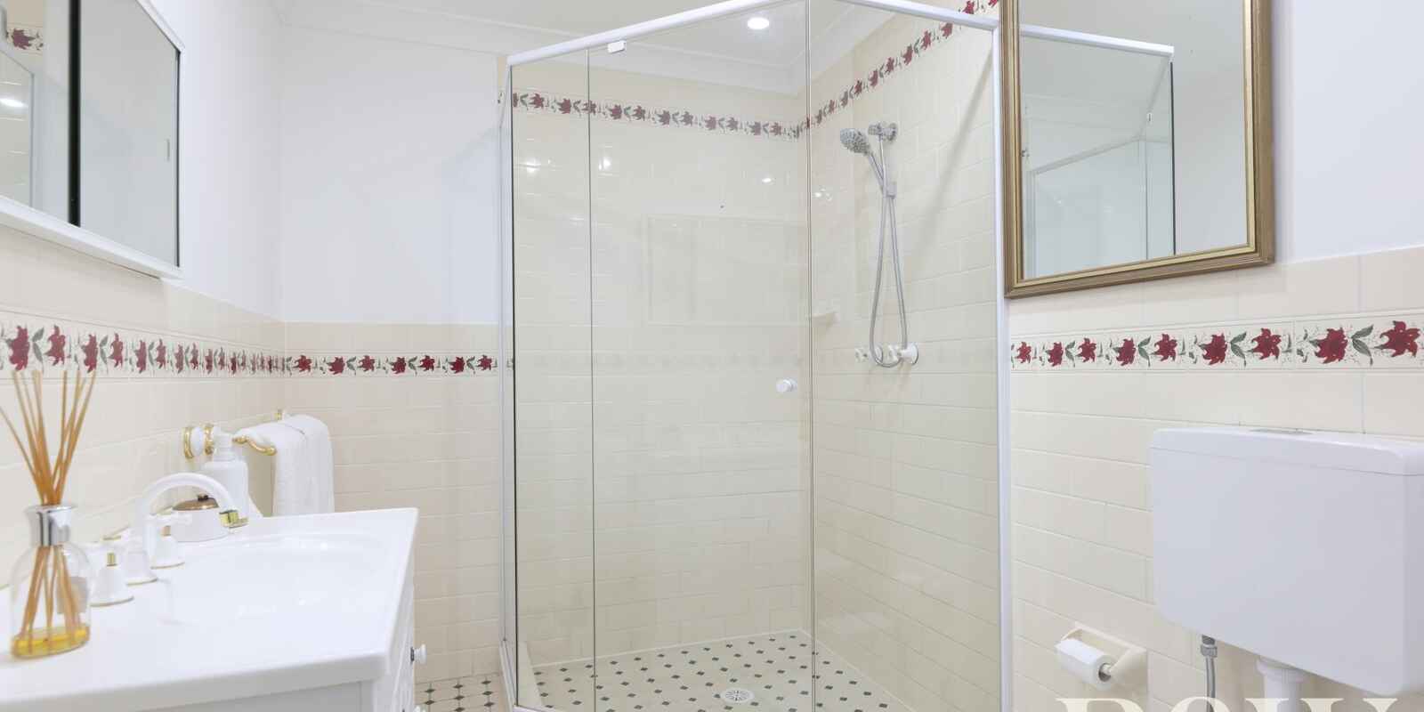 1 & 1A Chrisalex Place St Clair 1 & 1A Chrisalex Place St Clair